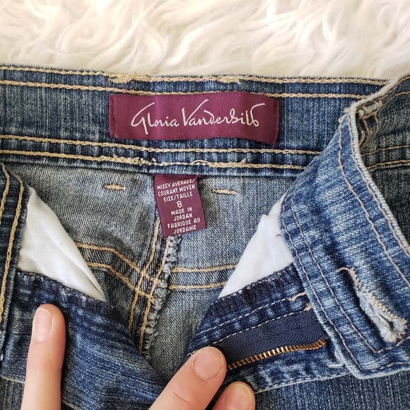 Size 8 Gloria Vanderbilt jean capris. - Picture 11 of 15